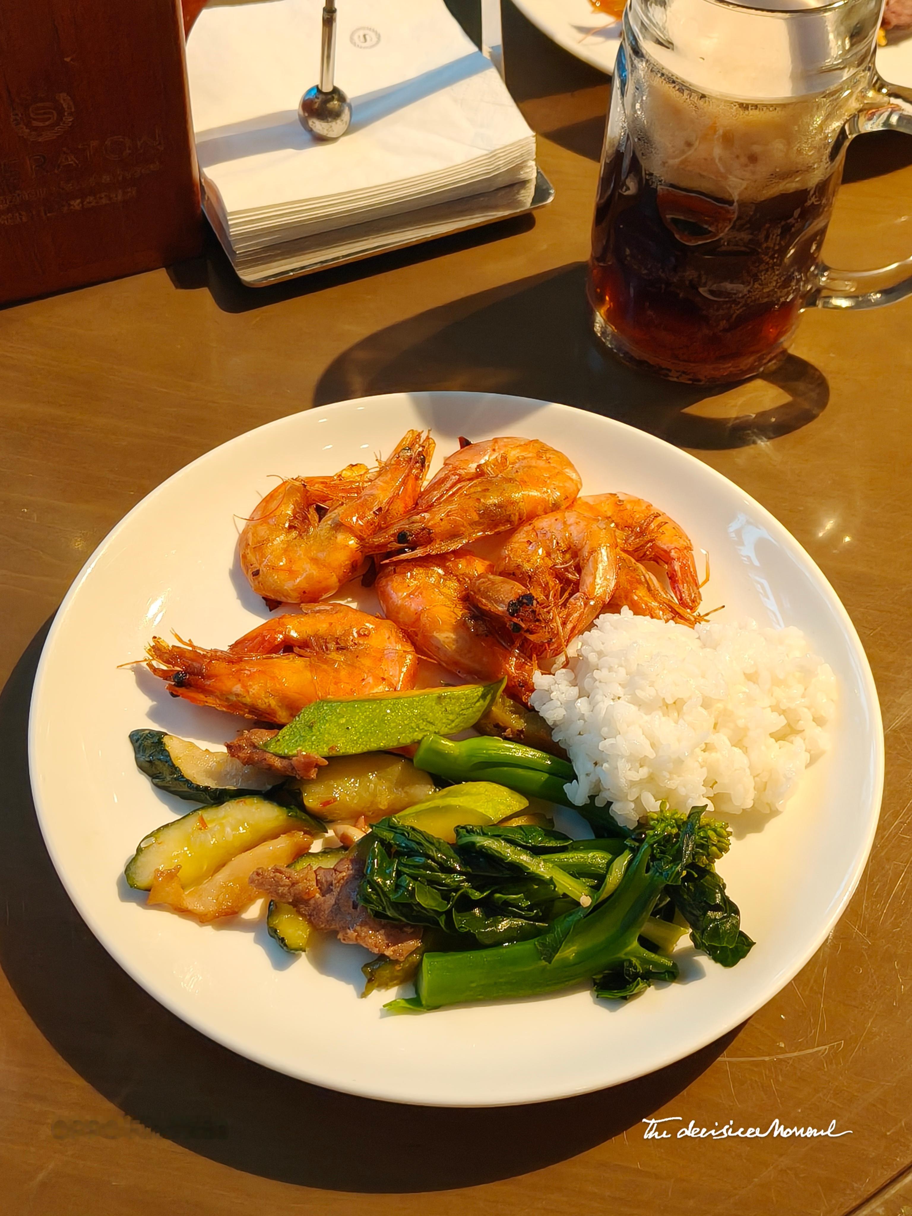 饿坏了都~荤素搭配的怎么样[喵喵] ​​​
