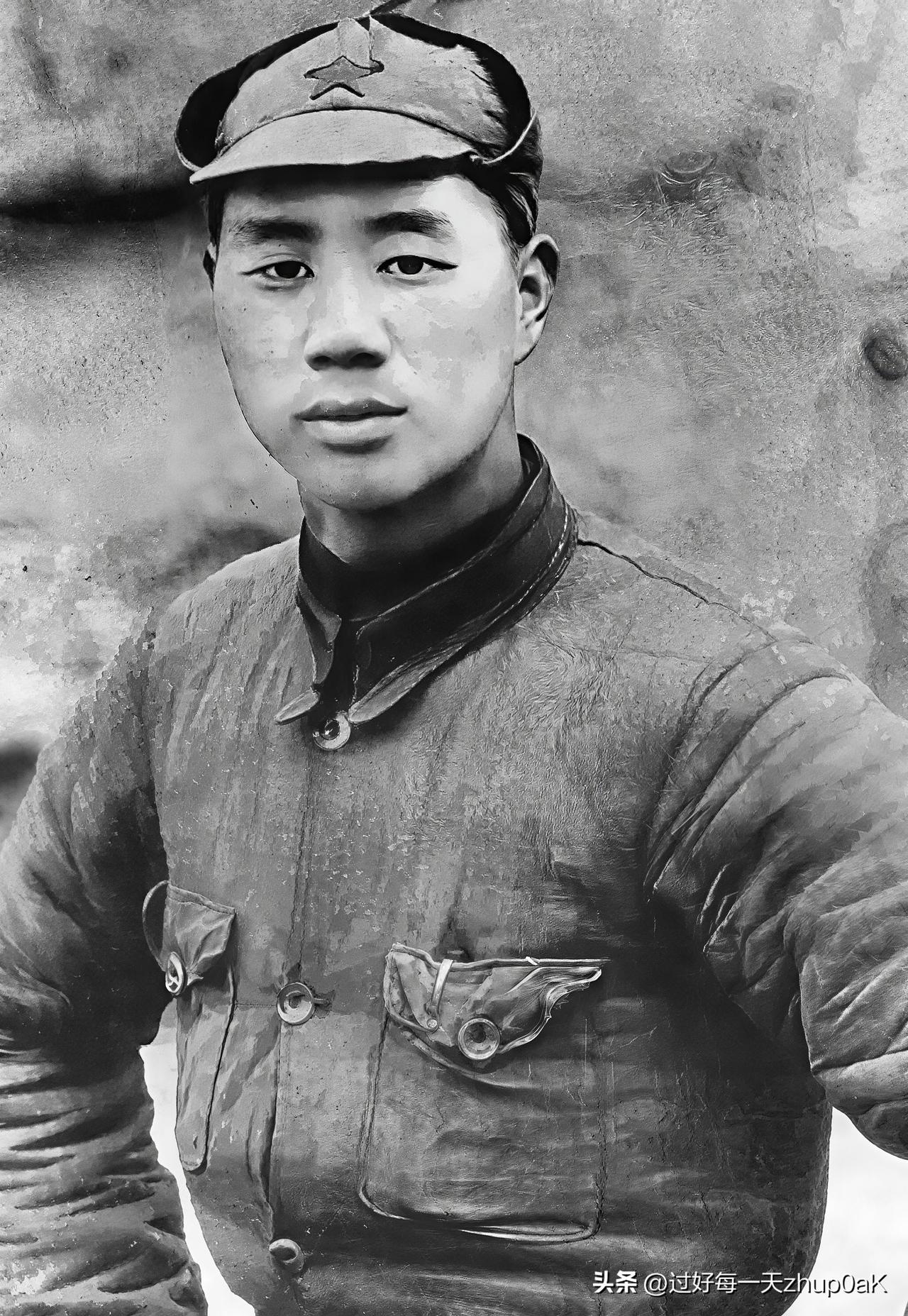 你知道“斧头将军”是谁吗？
他就是红军猛将黄开湘。1901年，黄开湘出生于江西弋