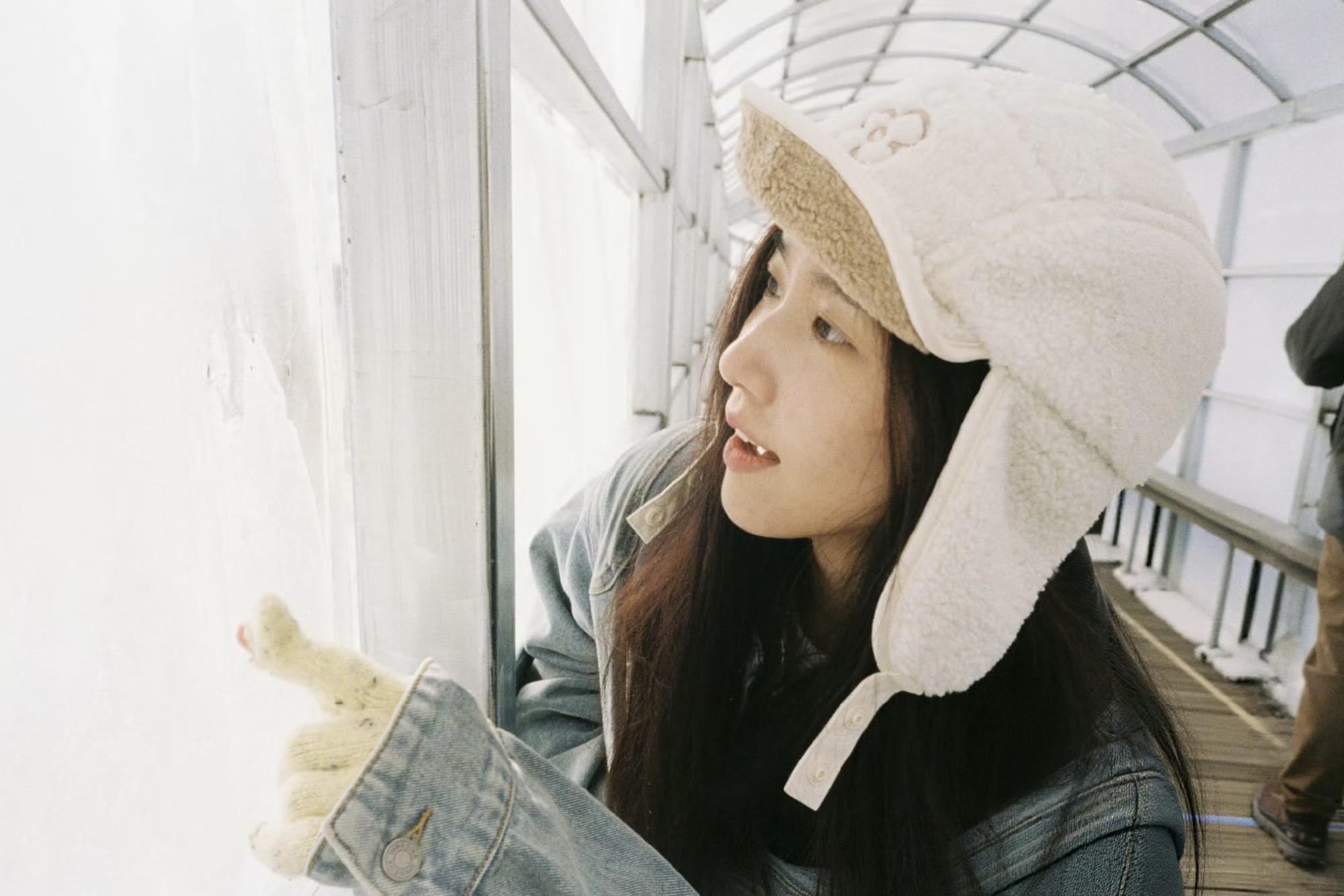 看见你灵动美好的样子便觉得幸福。