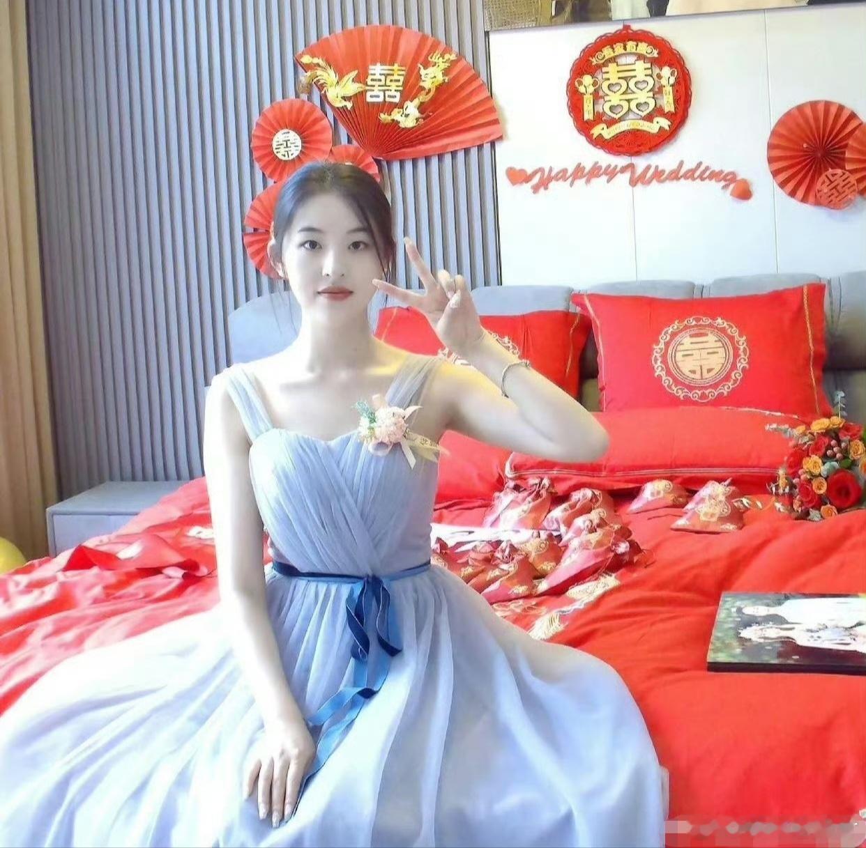 一位漂亮素雅的新娘子！