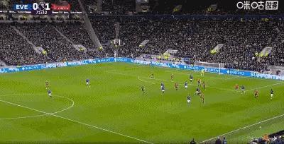曼联1-0埃弗顿，红魔距离第三维拉只差3分其实这是一场非常艰难的比赛。埃弗顿给曼