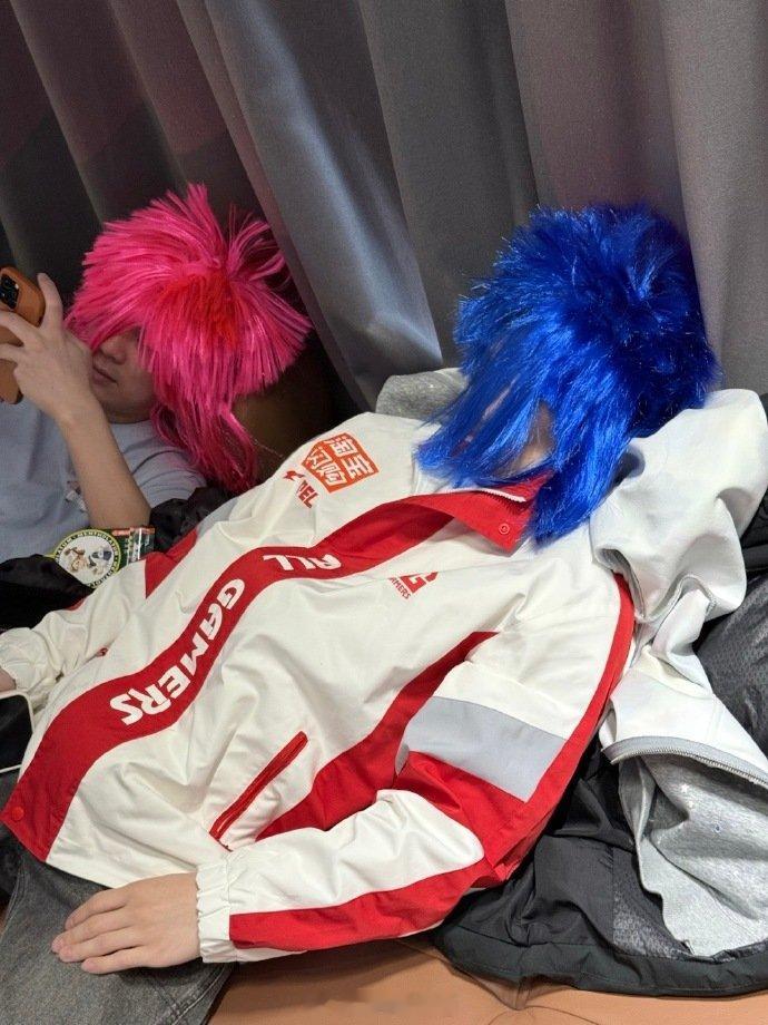 杀马特哈哈哈哈哈，蹲一手后续 