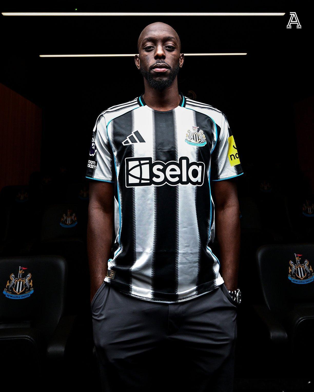 伊萨克的替代者2号没完成处子秀纽卡斯尔联前锋维萨落选了刚果民主共和国为本月晚些时