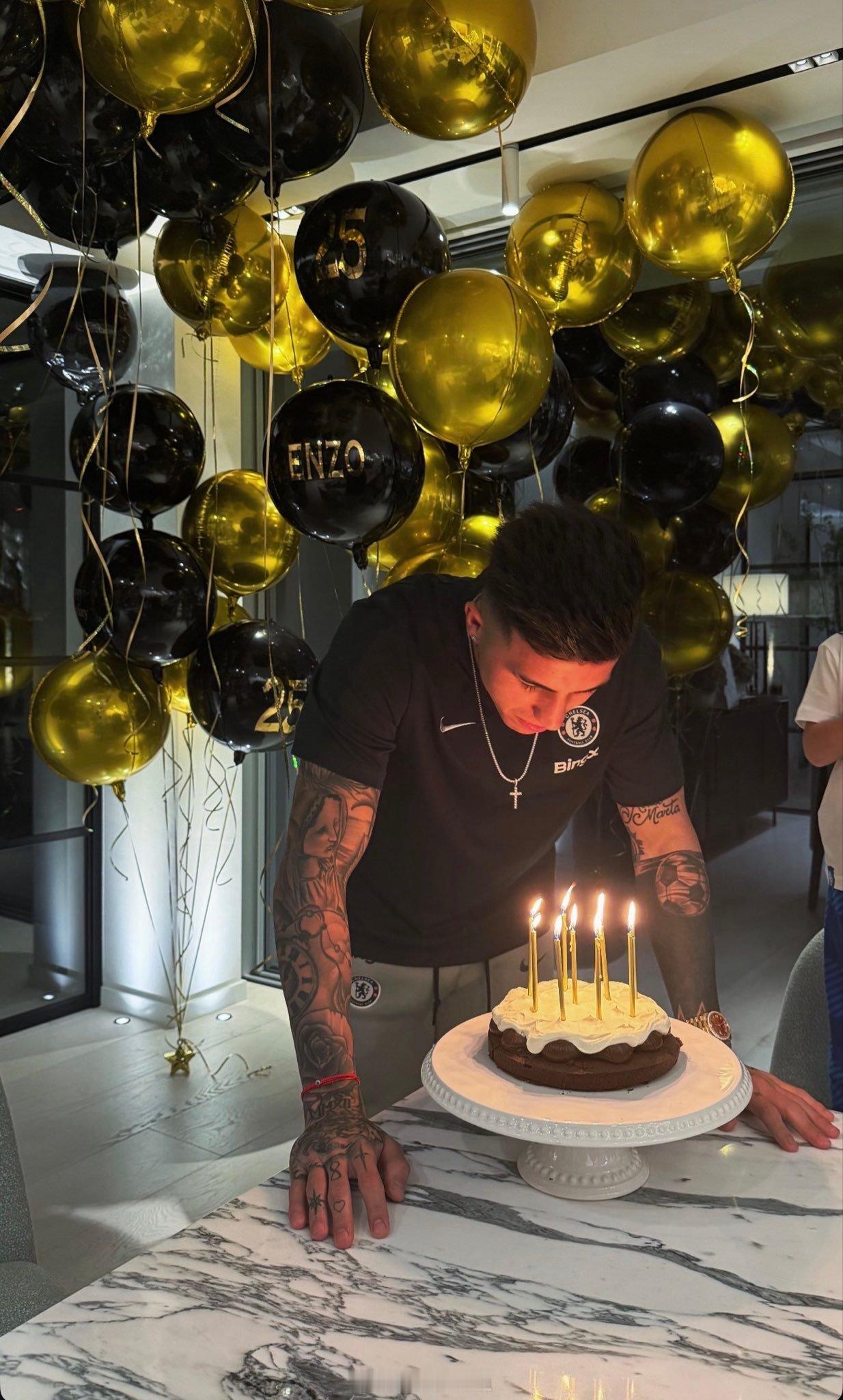 恩佐费尔南德斯25岁生日快乐！🎉🎉🎉 