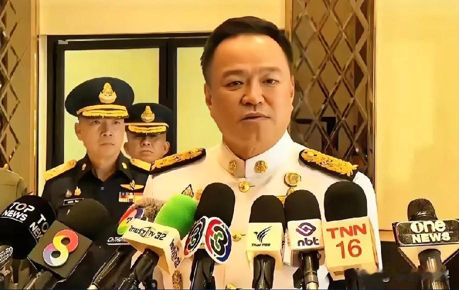 12月22日早上的最新消息，速报，全都不容错过，第一条：泰国总理称军方控制多数目