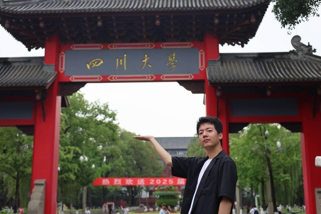2026年夏天，30岁的李世昌高考取得583分，被上海对外经贸大学文化产业管理专