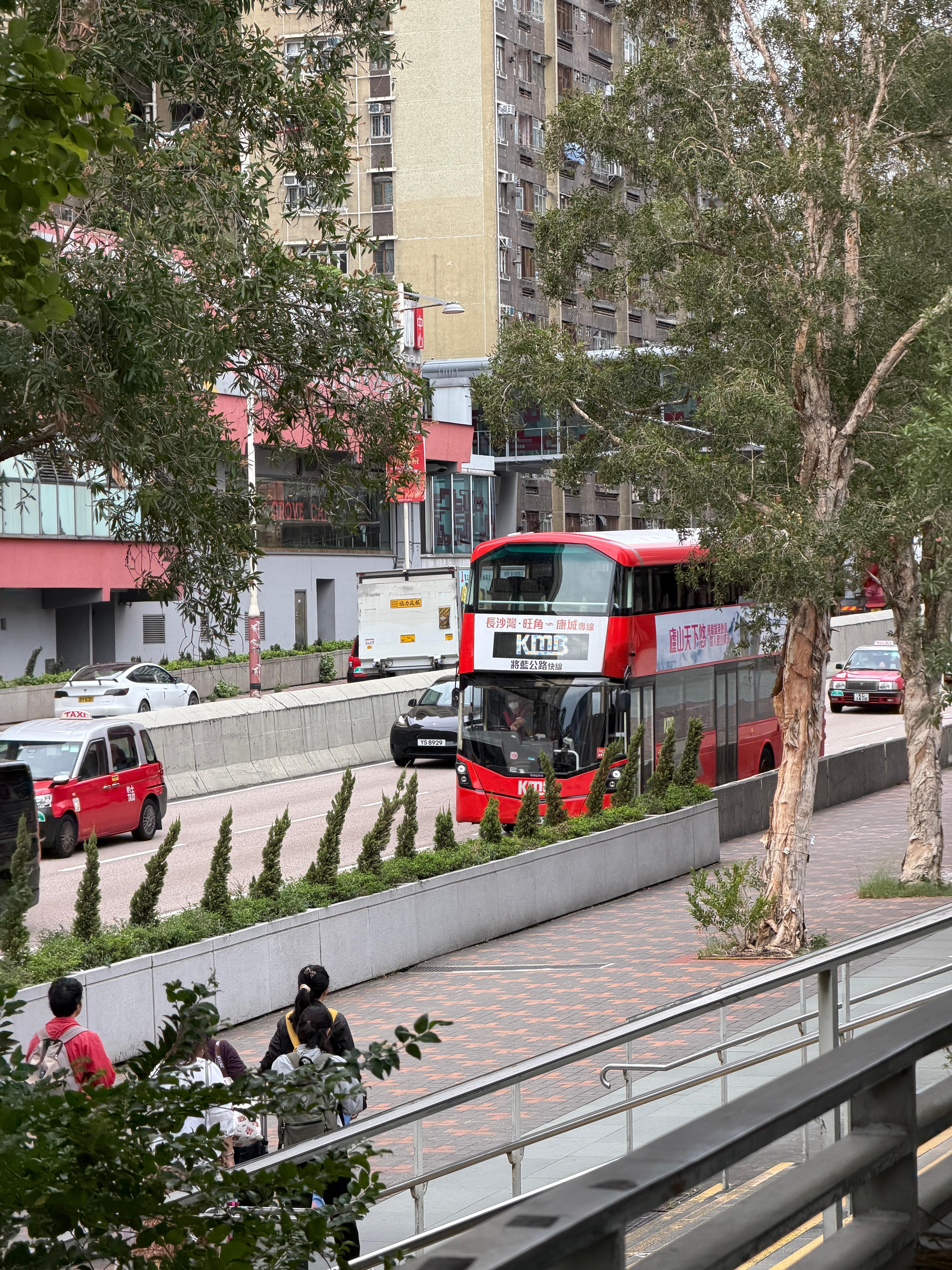 港车随拍 | 街头常见座驾大揭秘今天给大家分享一组港车随拍📷。不难发现，在香港