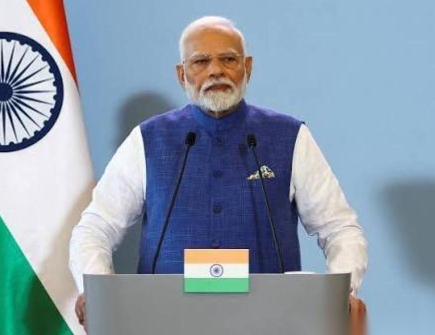 印度也用人民币，购买石油了。因为霍尔木兹海峡被封锁，海湾国家的石油运不出来，印度