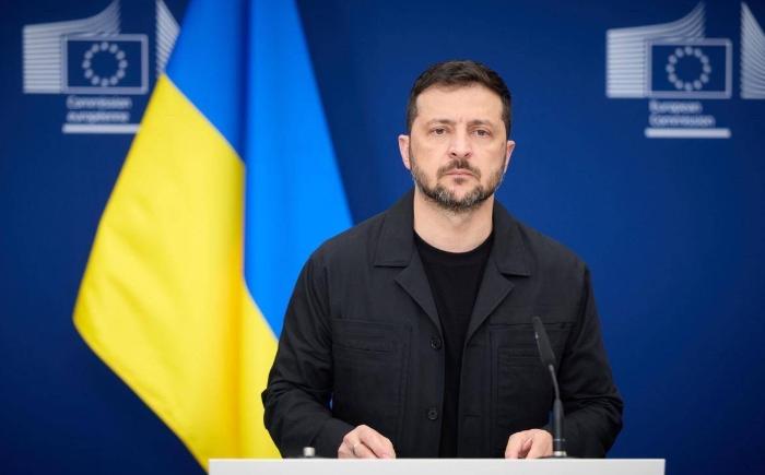 泽连斯基为什么这么不愿意停火？其中原因大概率就是他已经看到了自己的结局，如果战争