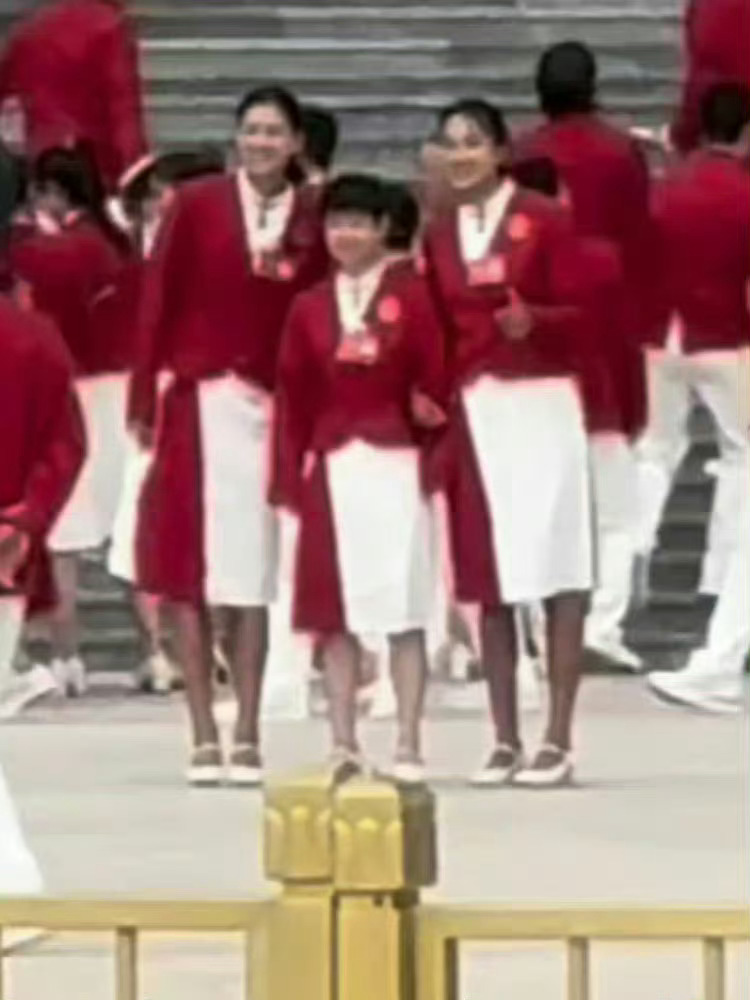#孙颖莎轻轻萌晕所有人#小裙裙哦莫哦莫🙊，已经不想和不懂莎莎可爱🥰的人说话了