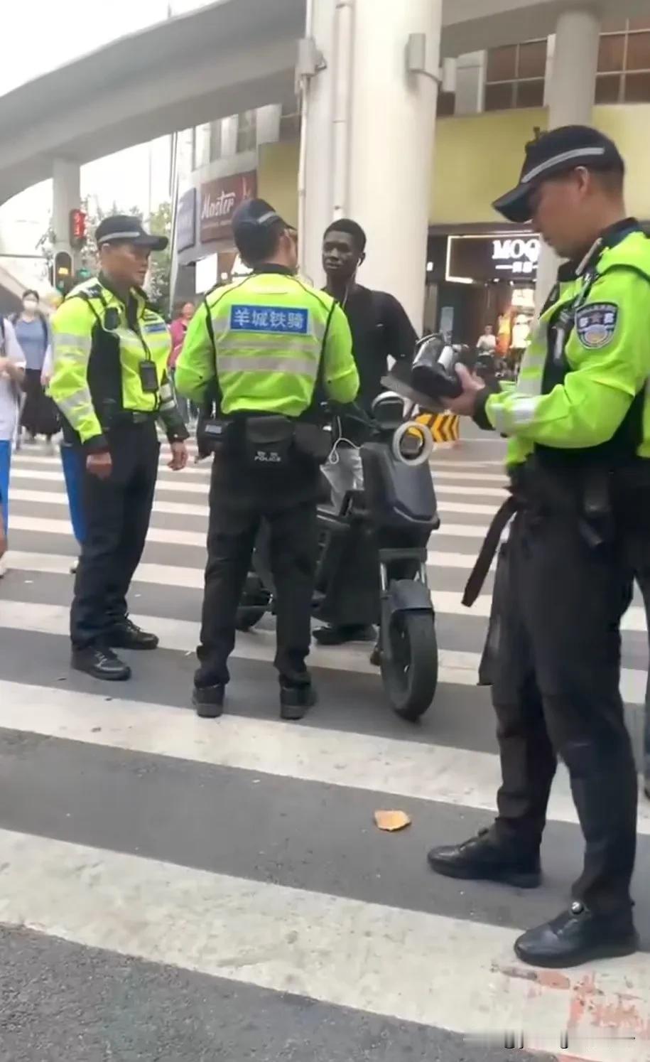 广州对电鸡的整治，其中比较困难的就是对这些黑哥的治理了吧？首先在语言沟通方面可能