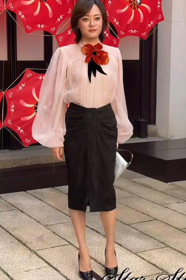 不知道你发现了没有，孙俪明明颜值挺高的，在女演员里算长相不错的一个女演员，也有气