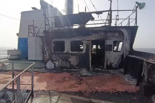 一艘中方货轮遭导弹袭击？巴基斯坦海军紧急出动，救下11名中方船员。难道美军出手了