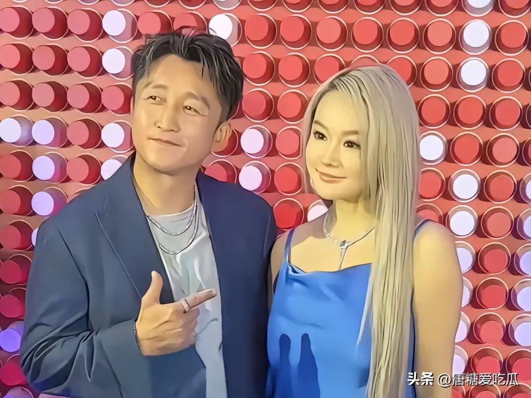 我真的无法同情冉莹颖
邹市明才是那个需要同情的人，他是一拳一拳打出来的，在他的黄