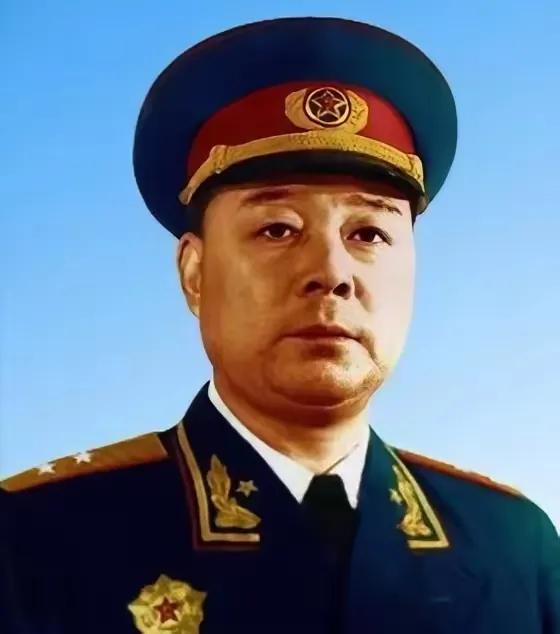 1939年，战友们给24岁的八路军副旅长介绍了一个女排长，谁知，当副旅长去找女排