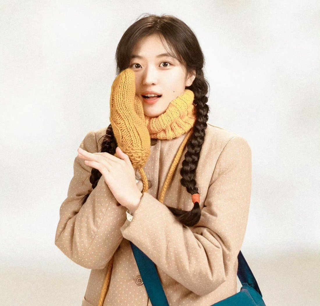 孙千素颜真的好有辨识度这种干净的素颜状态，真的把天生丽质体现得淋漓尽致💖 