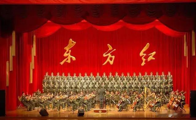 东方红为什么不能进行二次创作?
因为《东方红》纵情讴歌了中国人民的革命领袖毛主席