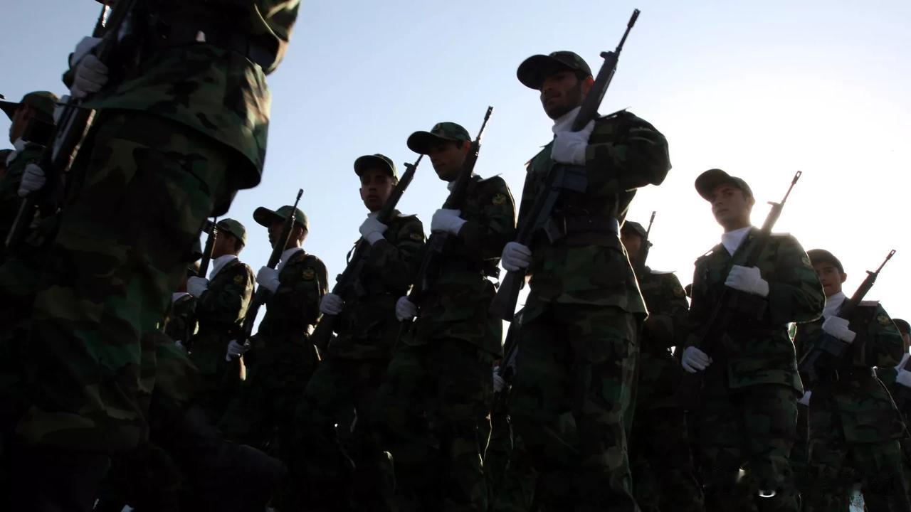 伊朗伊斯兰革命卫队：与美停火期间伊军导弹与无人机的交付速度加快

¬ 土耳其外长