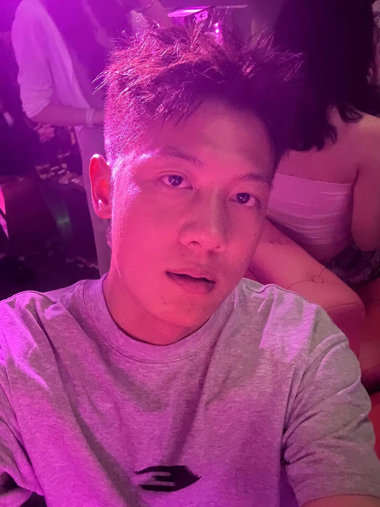 怎么这么快就上班了04