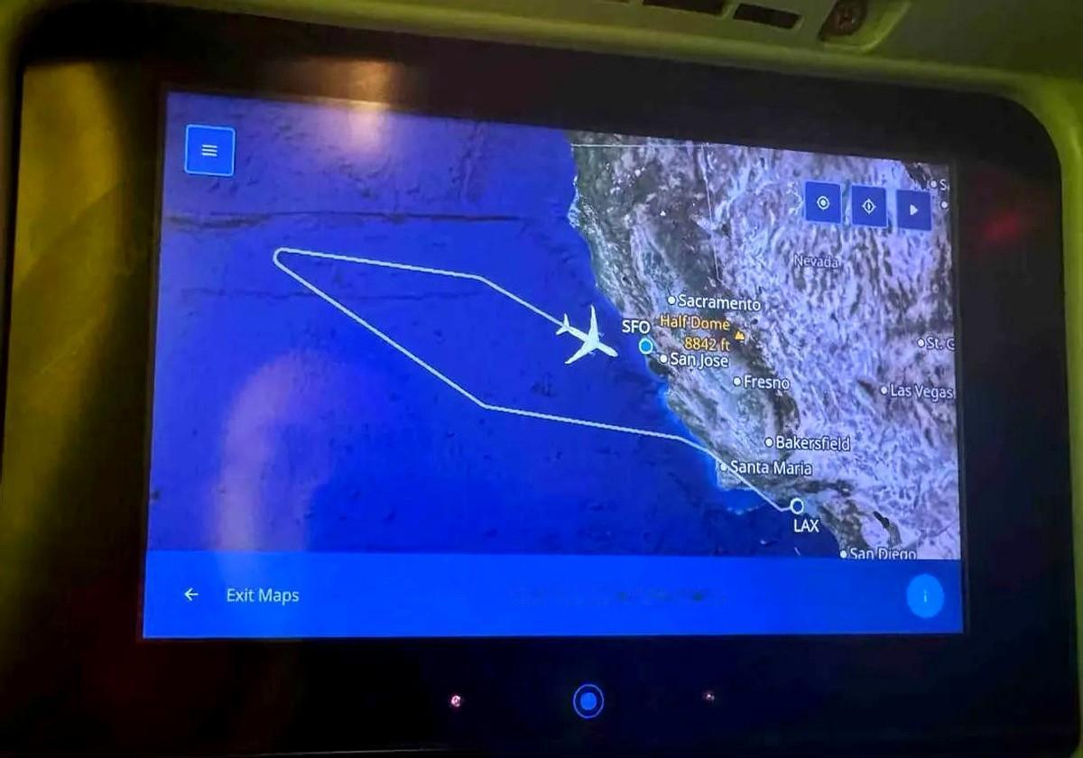 离谱！洛杉矶飞上海，机长忘带护照，直接改道旧金山！这操作，我直接惊呆！

更骚的