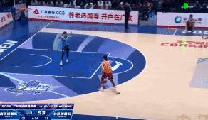 CBA全明星上半场最精彩两个球，张镇麟沙拉木缔造！
北京时间3月3日，CBA全明