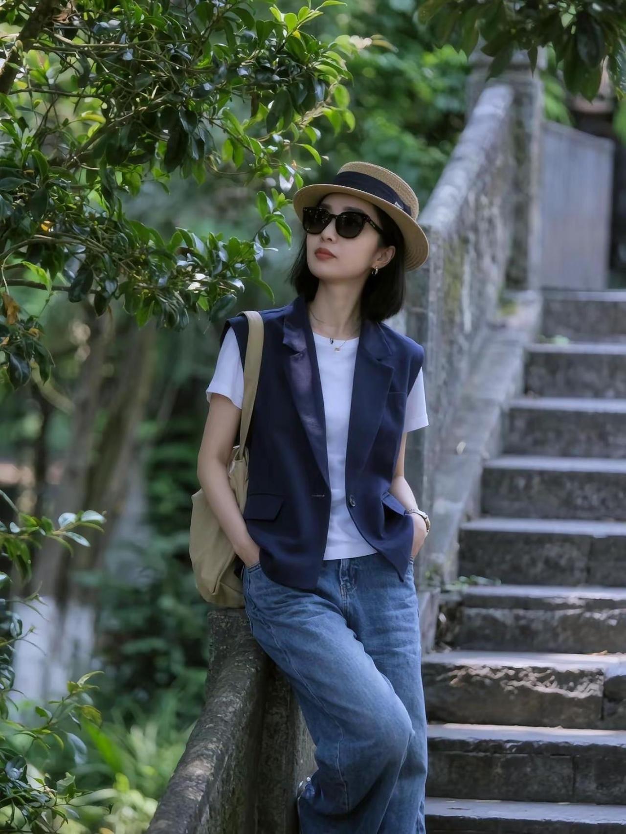 提升自己不谈感情，谈生存，谈生活，谈自由，谈心情，谈健康，谈那些对你好的人...