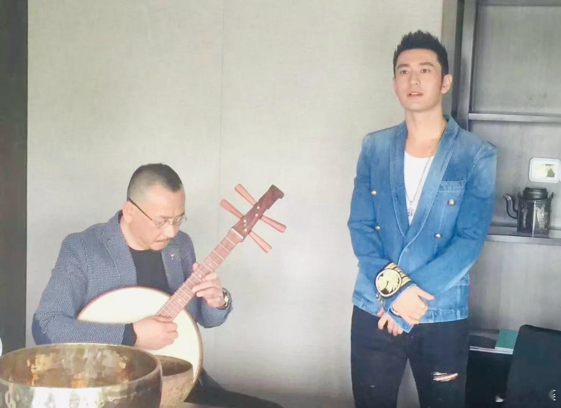“你没见过的精彩合照”——“阮痴”冯满天和“徒弟”黄晓明，“大鸟”乐队主唱田震和