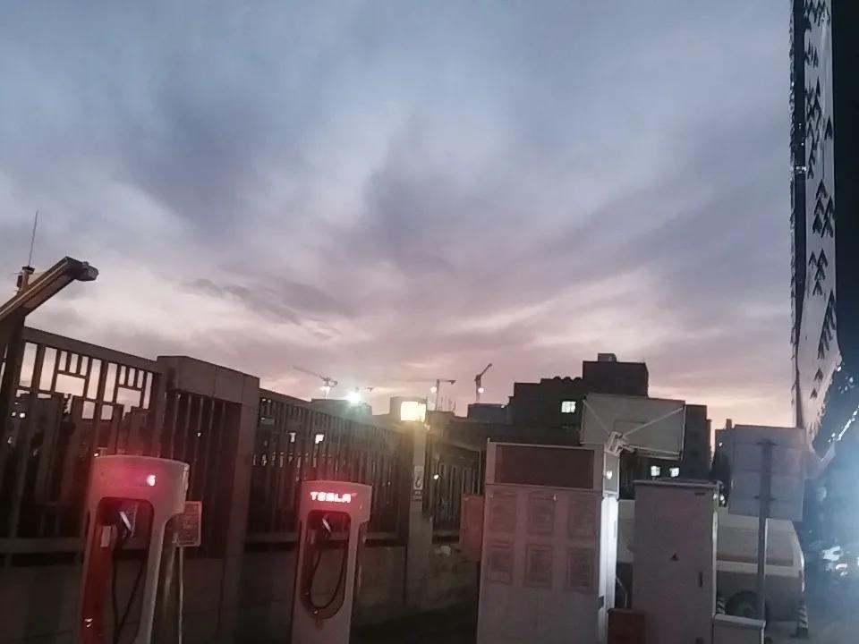 分享一张随手拍下的天空