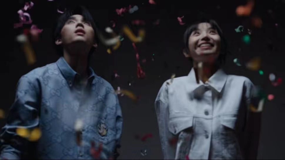 #田曦薇周翊然互动好甜# 哦吼～甜妹&酷哥，她在闹，他在笑，这cp感拉满了[打c