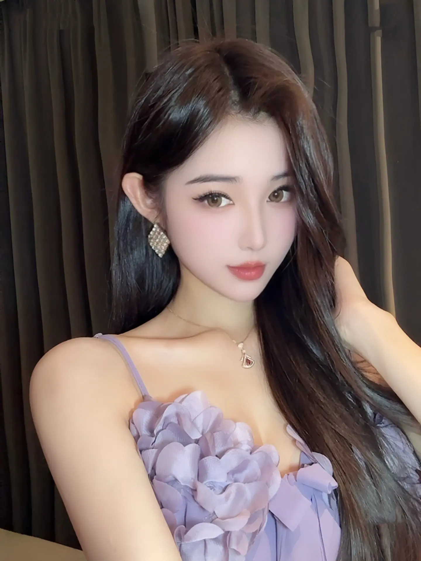 伤心的话可以给我打电话，我会挂掉让你更伤心