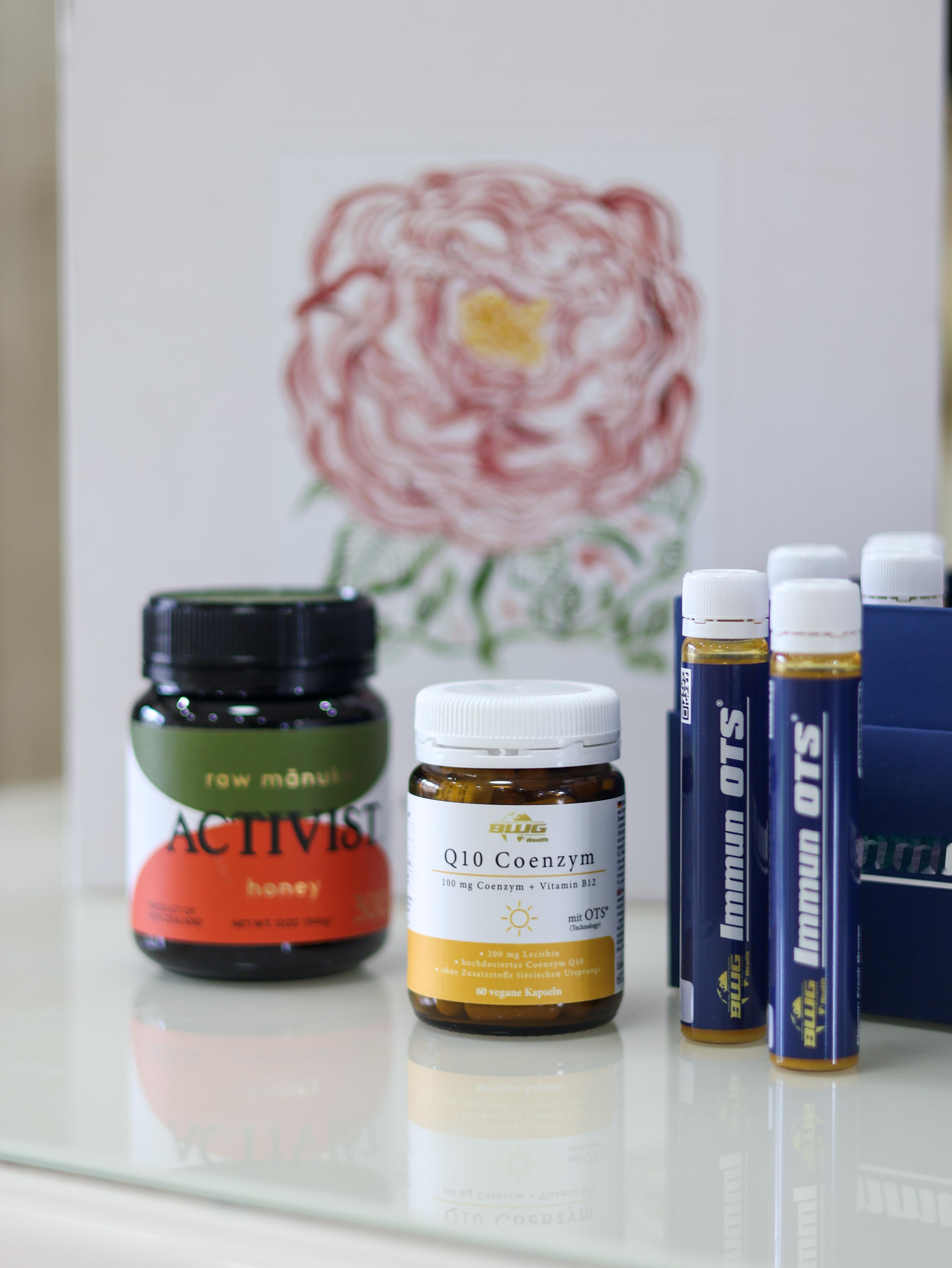 越来越觉得，女孩子要学会的第一课，是爱自己。一个人的时候也要好好享受生活，爱自己