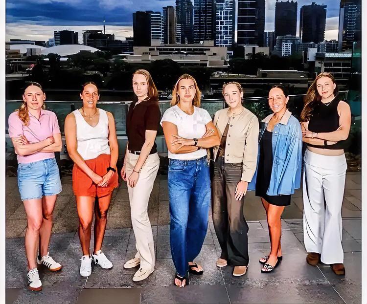 谁会是第五位？
….
布里斯班八大种子陆续掉链子…..
陶森：我连合照都没有，先