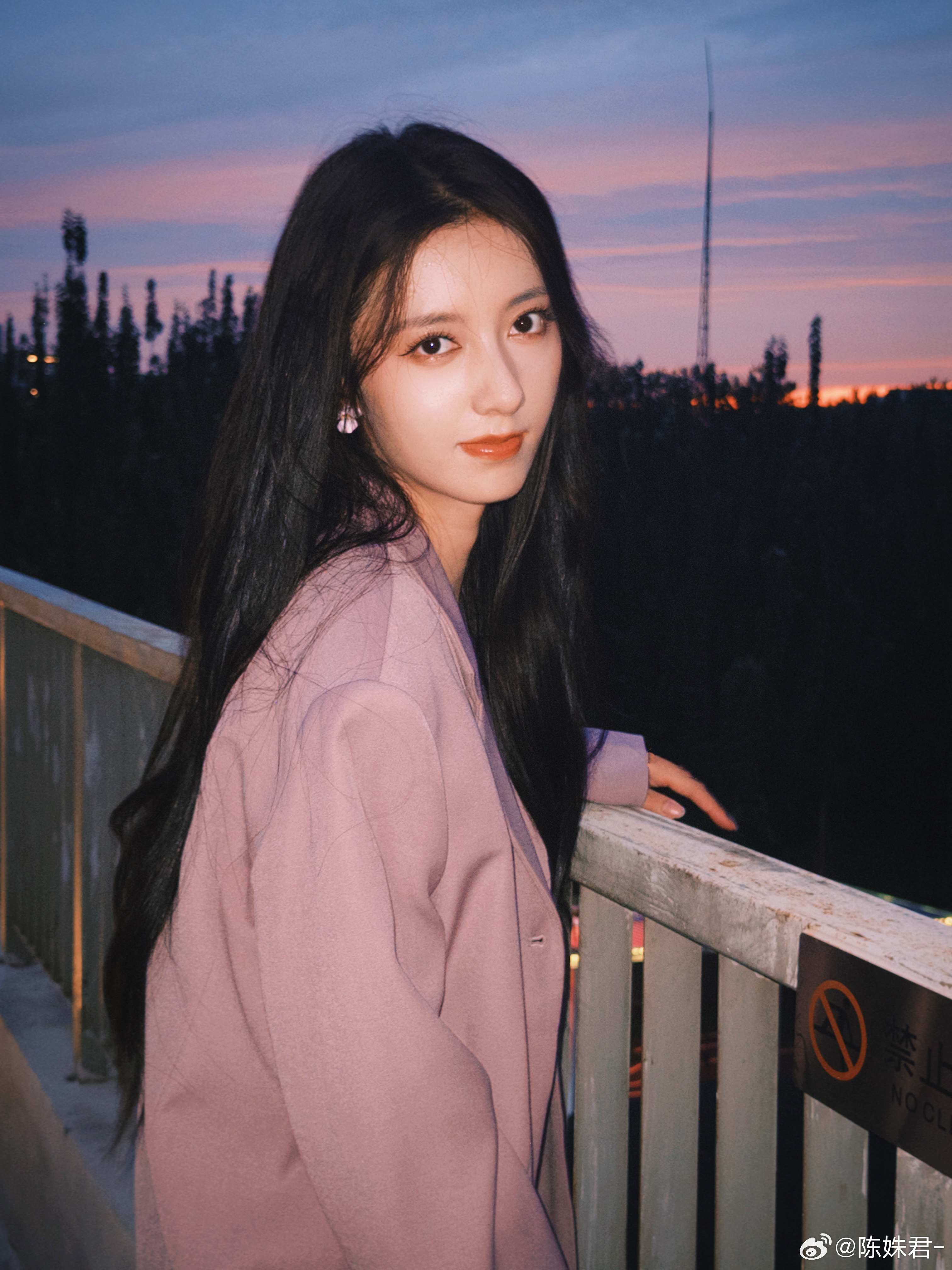 趁日落🌄出走吧 框住一整个秋天 今天穿什么 ​​​