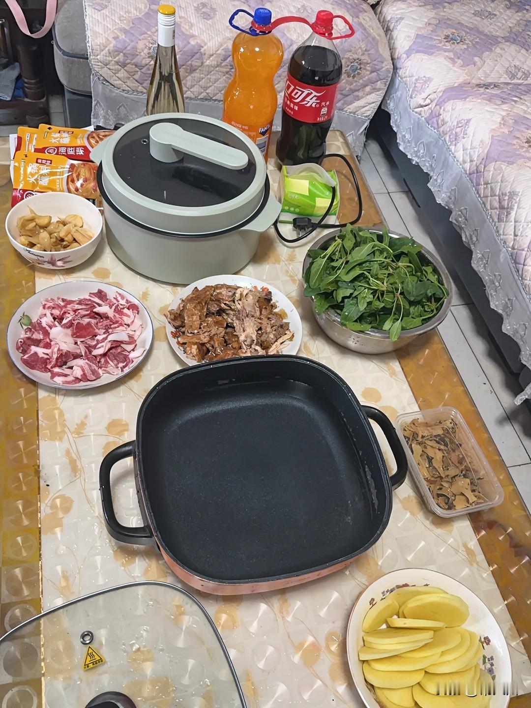 给大家一个建议，一定要交社保！！！
不交等老了之后干不动了，就只能说国家不给发钱