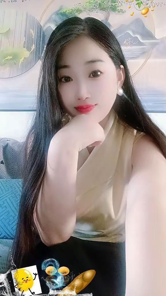好几年都没舍得剪头发了。