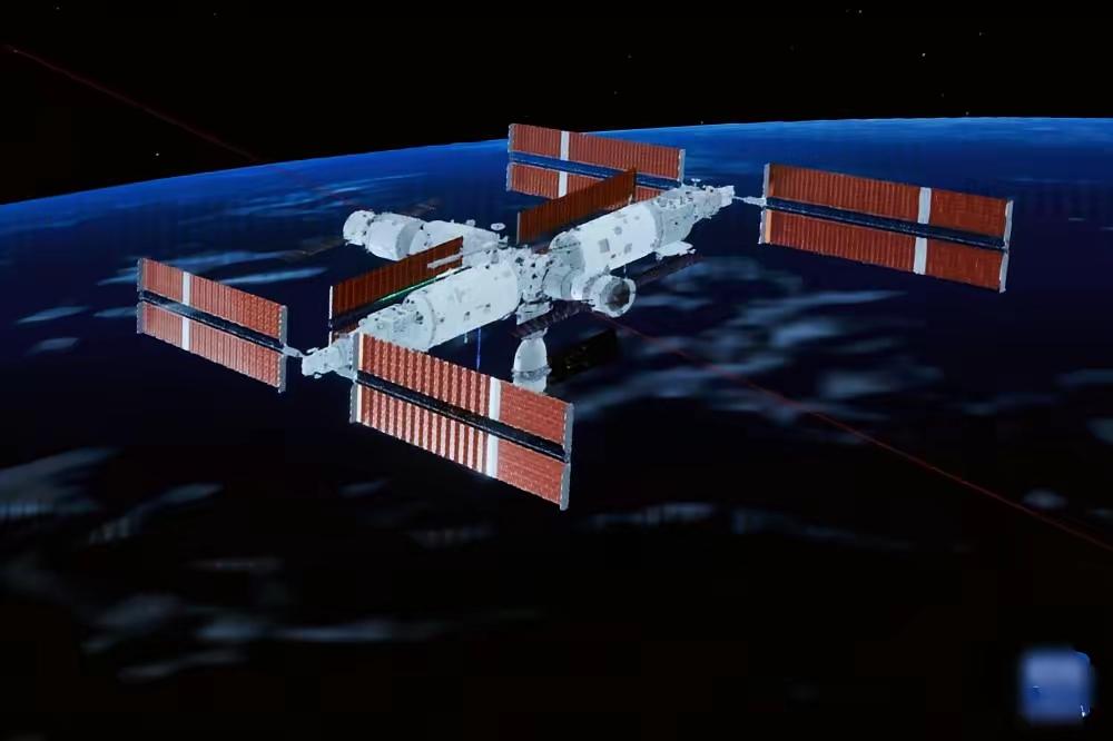 太空“急刹车”！神舟二十号疑遭撞击，宇航员回家路暂缓
刚在“天宫”享受完太空烧烤