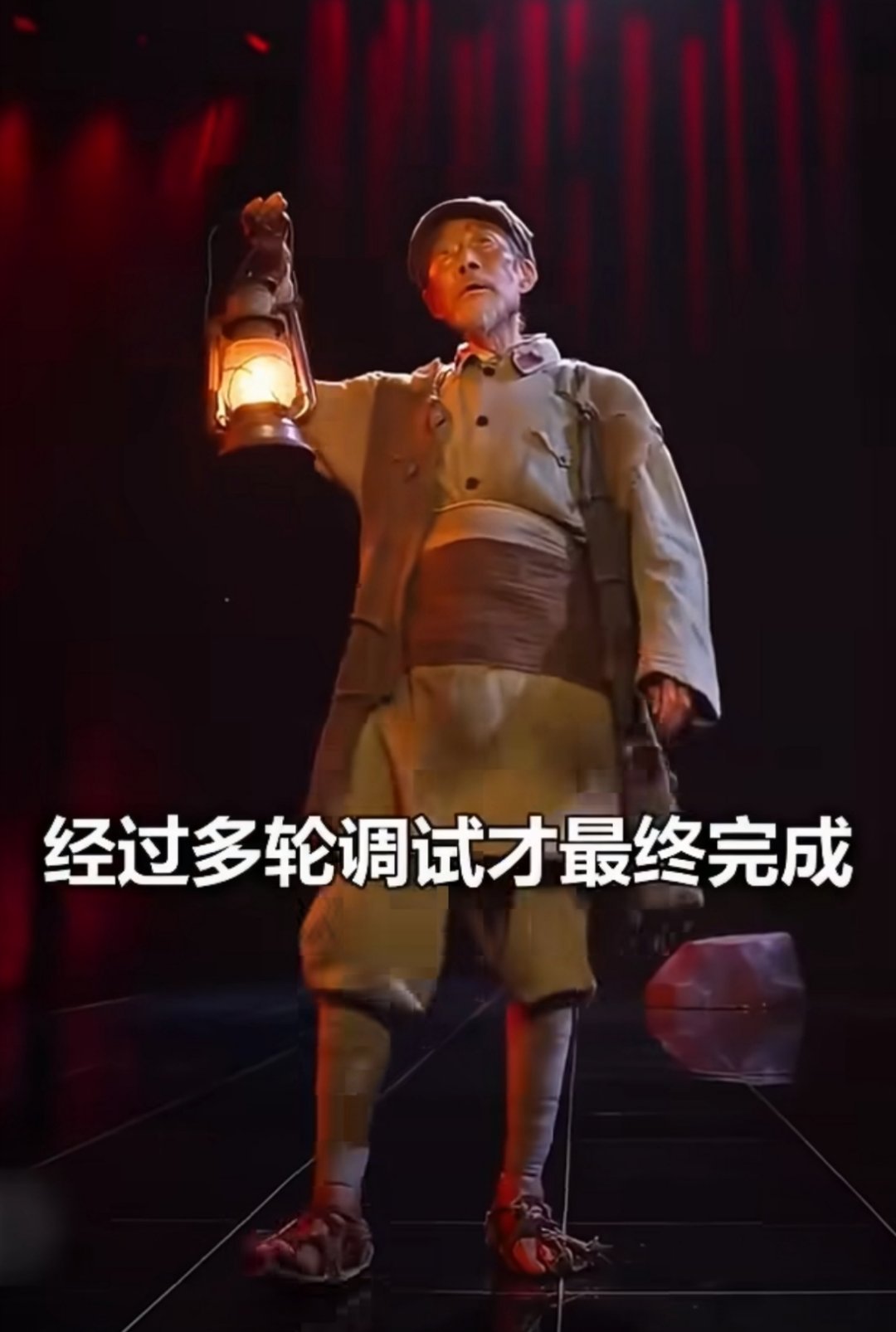 李雪健已无法说话 李雪健因鼻咽癌放疗后遗症已无法说话、双耳完全失聪。依旧在长征胜