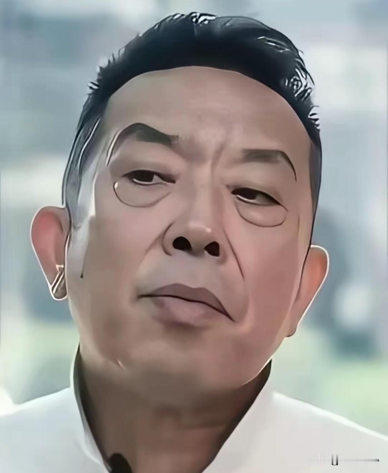 西贝真的是被罗永浩搞垮的吗？这是非常搞笑的逻辑，老罗最多算一根点火的火柴罢了！而