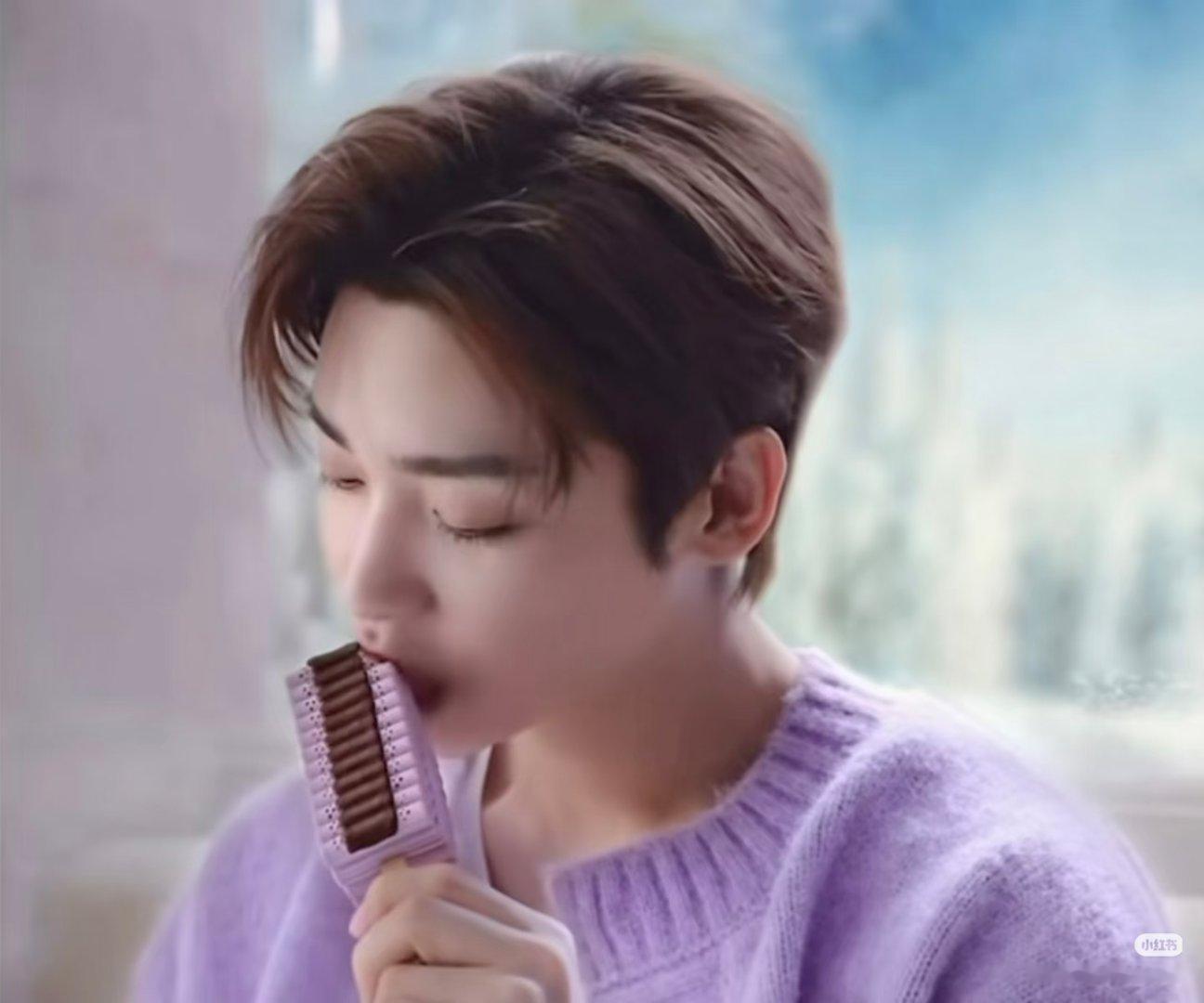 侯明昊 新代言预告来了～和路雪可丽波 国民雪糕，恭喜🎉侯明昊双线代言牛逼 又可