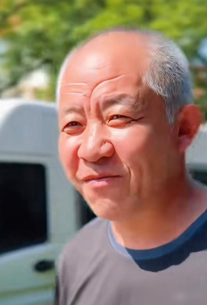 等魏老百年之后把燕子和小刚托付给小滨应该是最佳选择！

毕竟魏老这一辈子太不容易