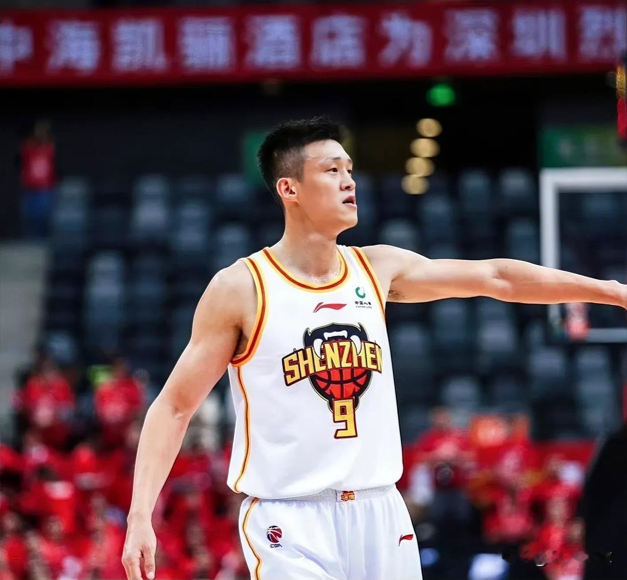 太丢人了！深圳爆冷97-111不敌上海，看看数据谁应该背锅？
贺希宁：12中5，