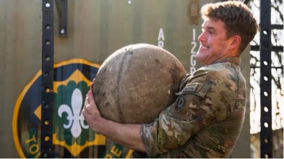 美国要打大仗了！

3月25日，据美国五角大楼发布的消息称，美国将在4月20日开