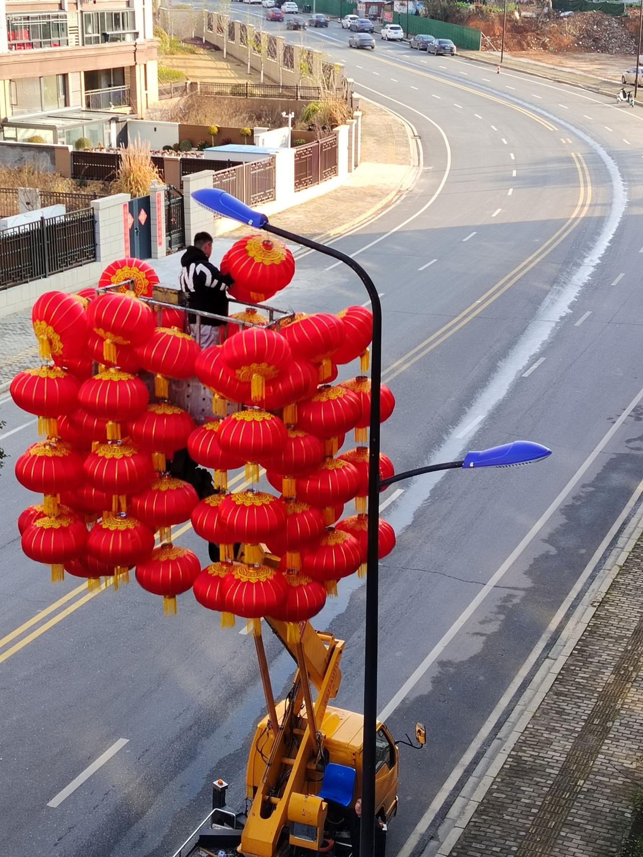 分享一张最近随手拍的照片年味儿渐浓