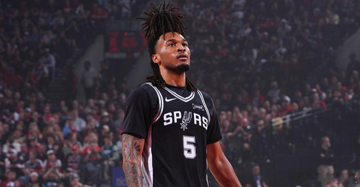 爆砍33分！卡斯尔带队逆转，马刺120-108开拓者拿下赛点！【NBA季后赛首轮