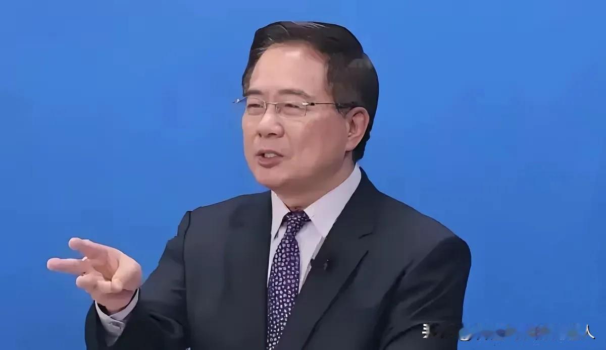 方恩格被怼得哑口无言！蔡正元这次把话挑得太明白了：别说台湾全岛皆兵，就算把美国海