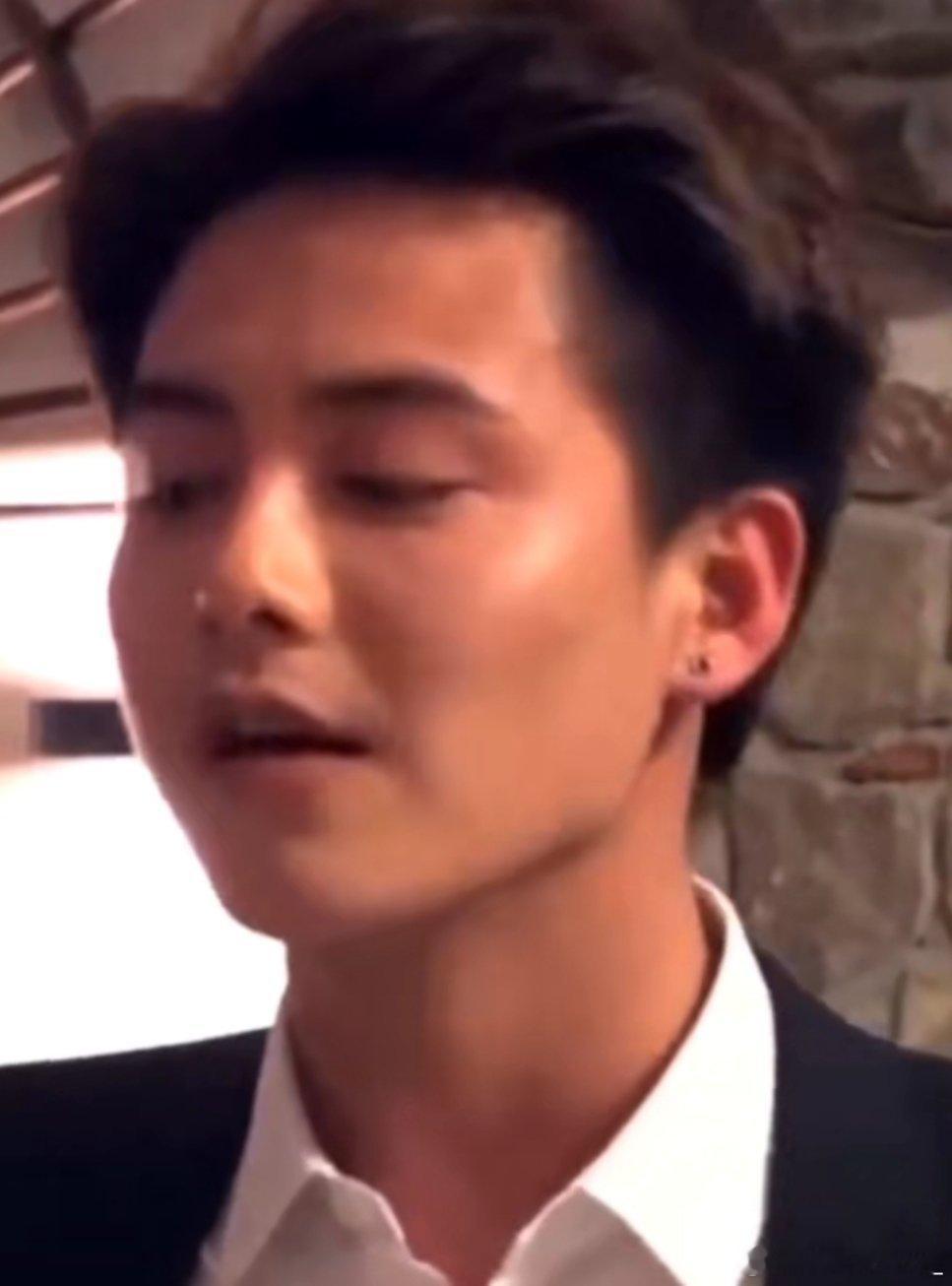 #马天宇[超话]# 够了马天宇我心疼你[悲伤][悲伤]刚开始还不理解为什么他会做