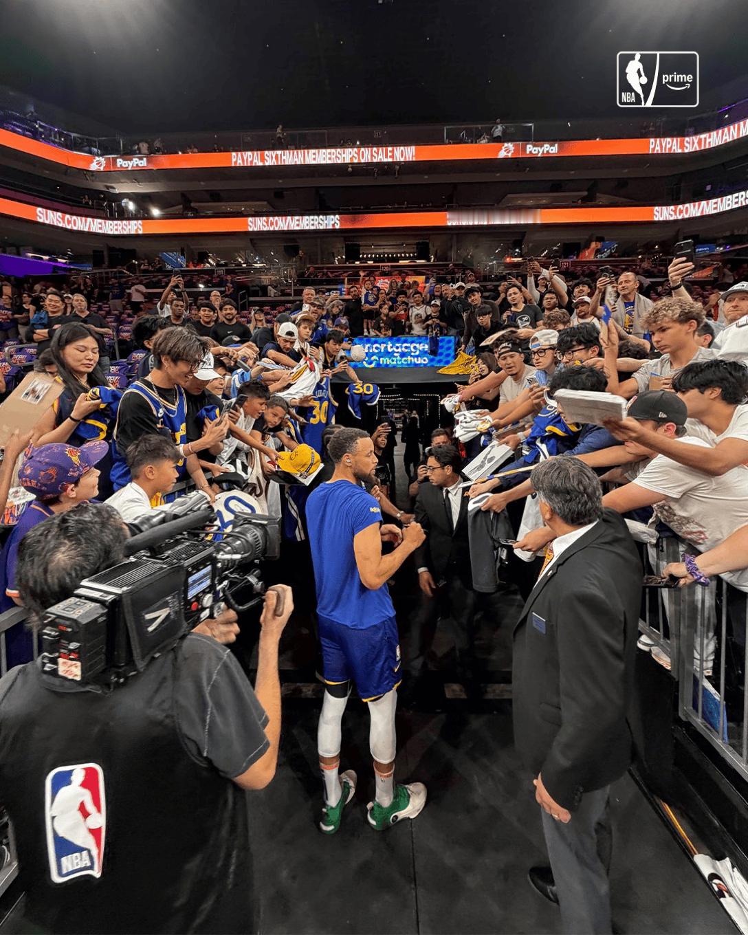 饮食清淡真的会失去很多客场，生死战！但依然有不少太阳球迷找库里签名！这就是影响力