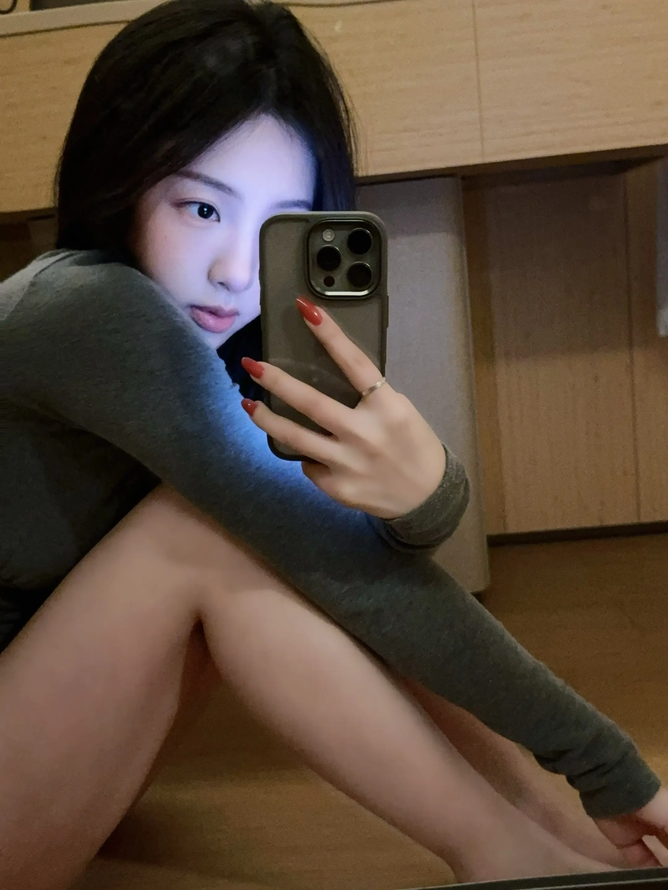 小时候觉得大人之间一笑泯恩仇实在虚伪，我一定不会轻易原谅。长大后才发现...