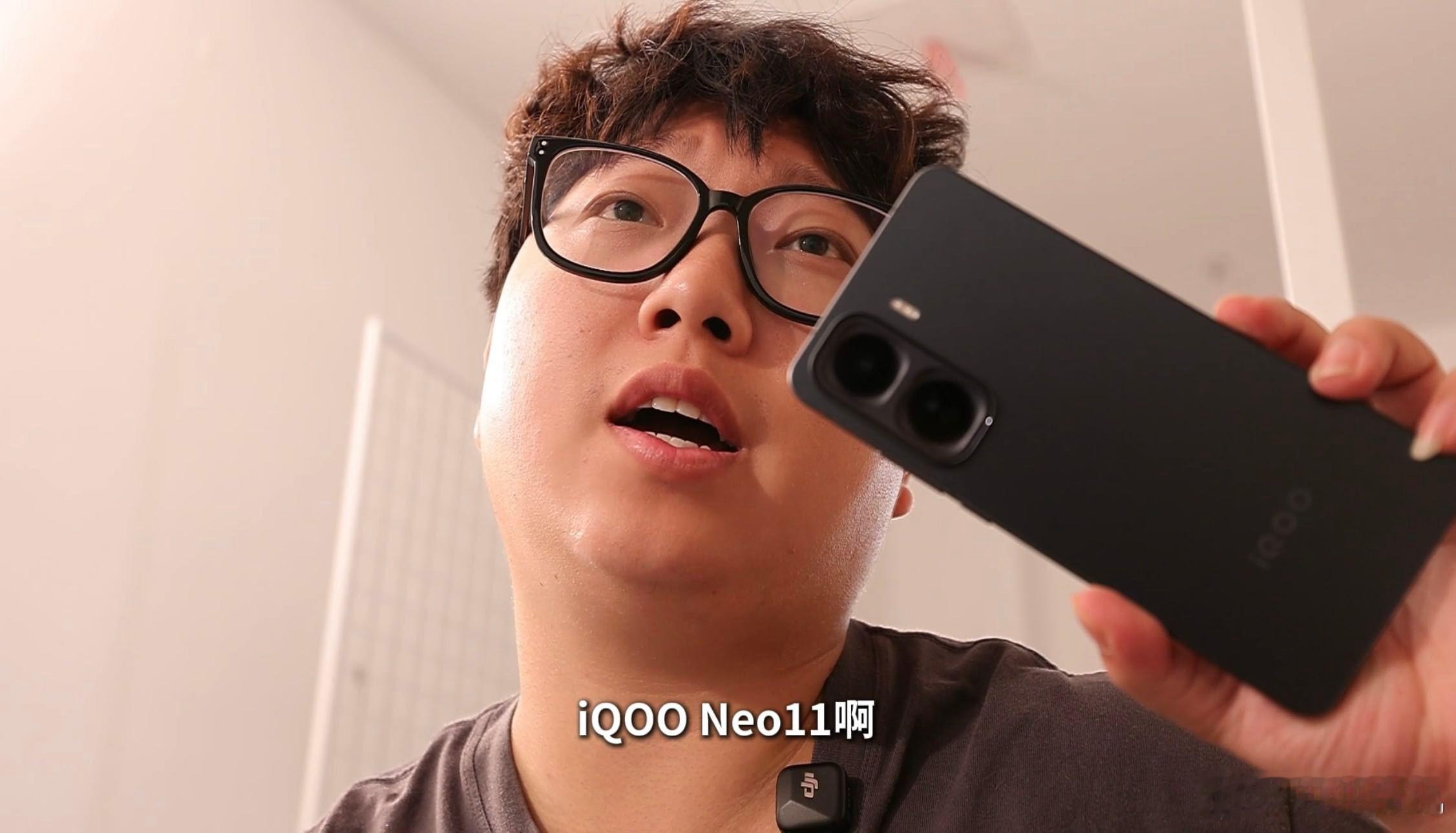 iQOO让我在宿舍一战成名 在宿舍开黑时，常被WiFi卡顿、手机发烫和电量告急坑