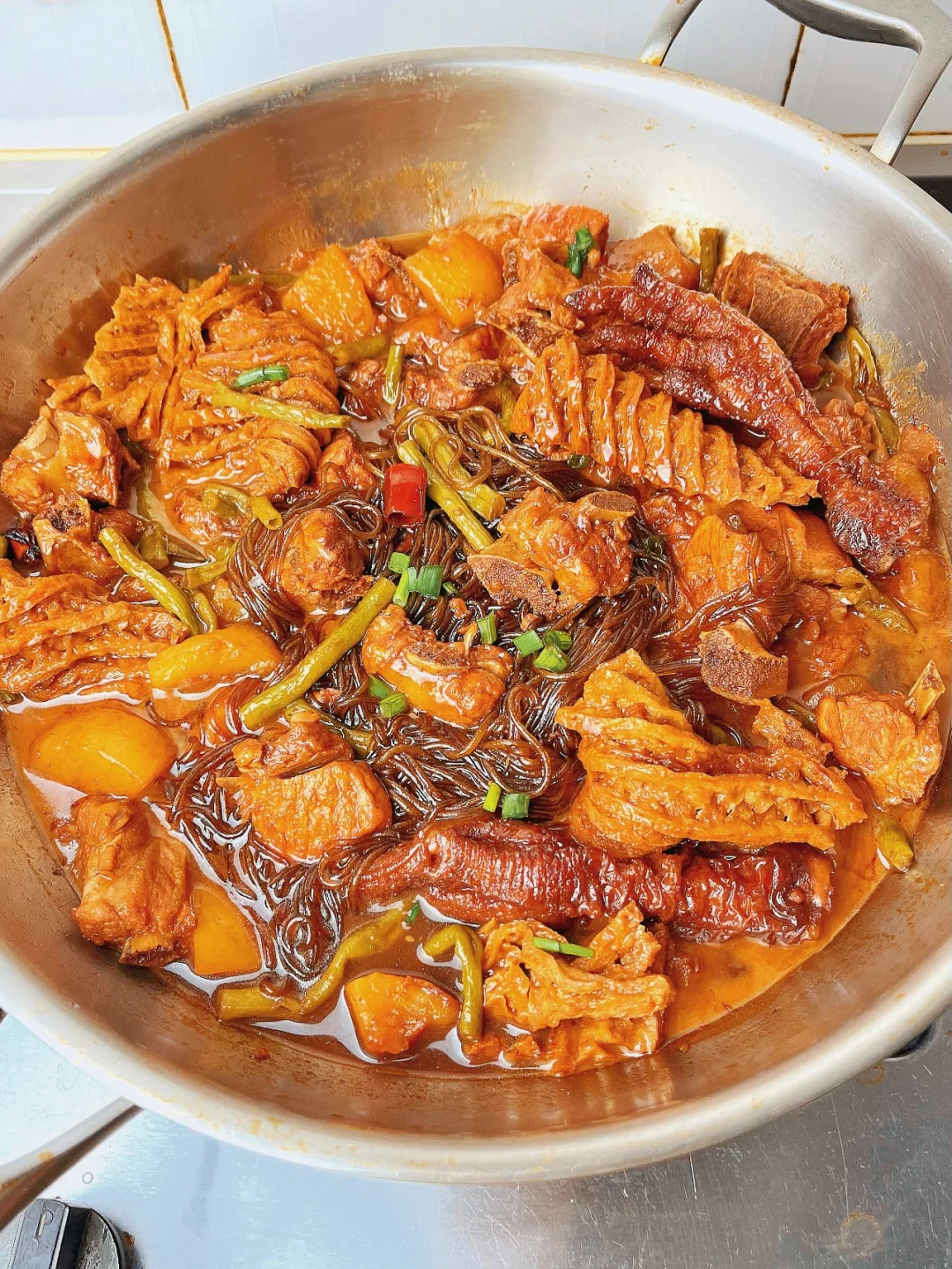 我妈这东北一锅炖真的费米饭😂